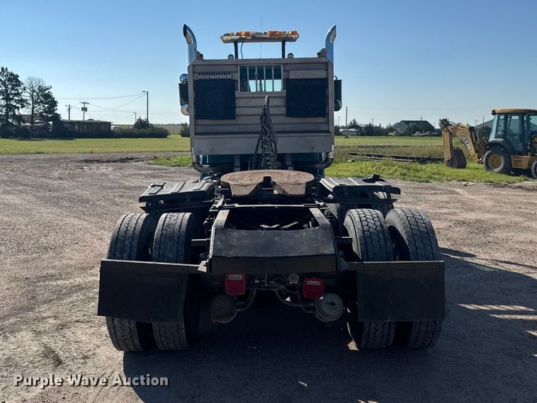 image for item EW4979 2002 Kenworth W900 semi truck