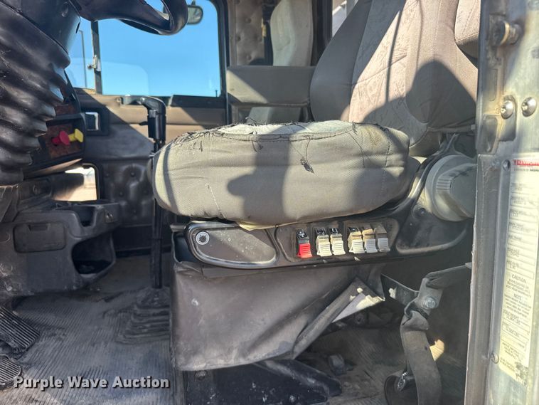 image for item EW4979 2002 Kenworth W900 semi truck