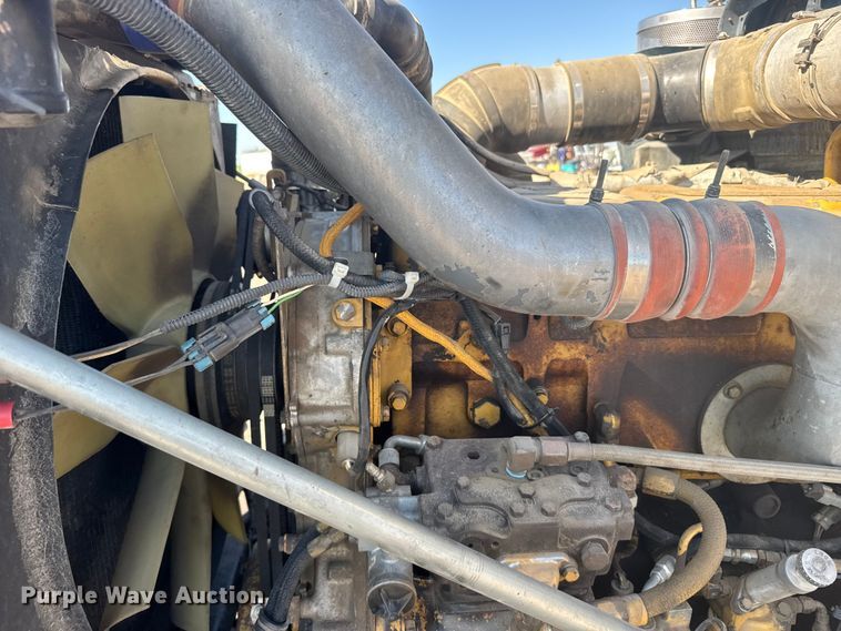 image for item EW4979 2002 Kenworth W900 semi truck