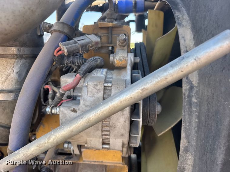 image for item EW4979 2002 Kenworth W900 semi truck