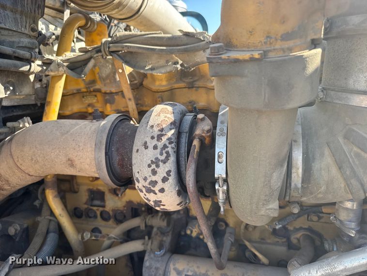 image for item EW4979 2002 Kenworth W900 semi truck
