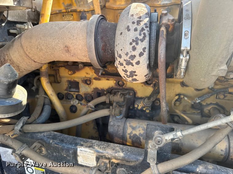 image for item EW4979 2002 Kenworth W900 semi truck