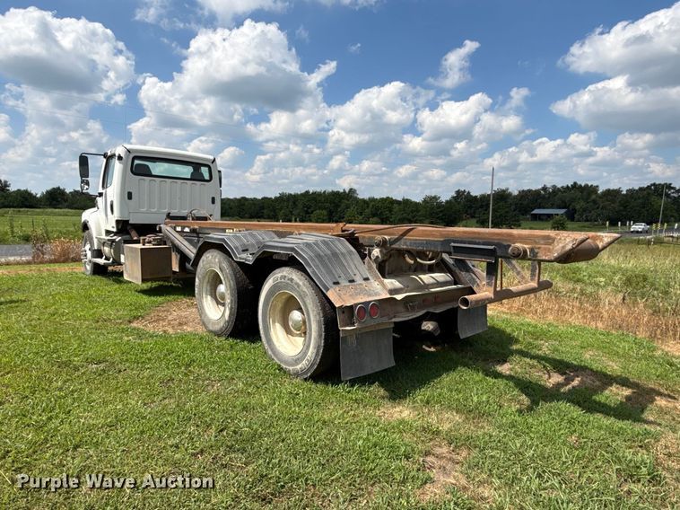 image for item EX2099 2007 Freightliner Business Class M2  roll-off container truck