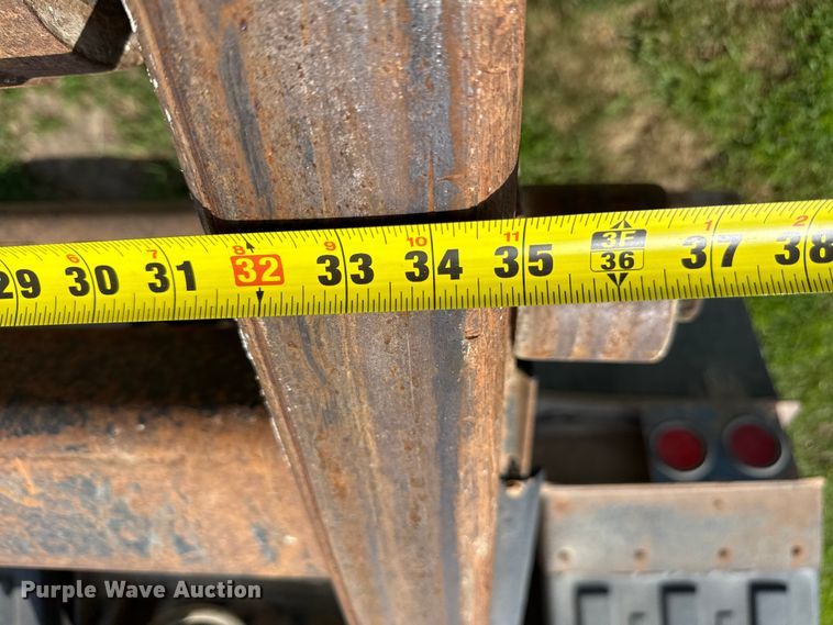 image for item EX2099 2007 Freightliner Business Class M2  roll-off container truck