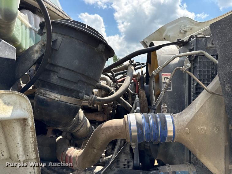image for item EX2099 2007 Freightliner Business Class M2  roll-off container truck