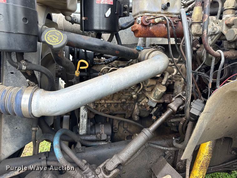 image for item EX2100 1998 Ford F800 semi truck