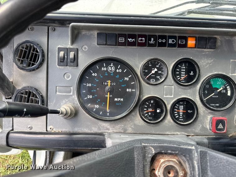 image for item EX2101 1998 Mack CS roll-off container truck