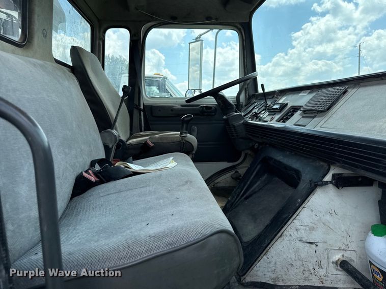image for item EX2101 1998 Mack CS roll-off container truck
