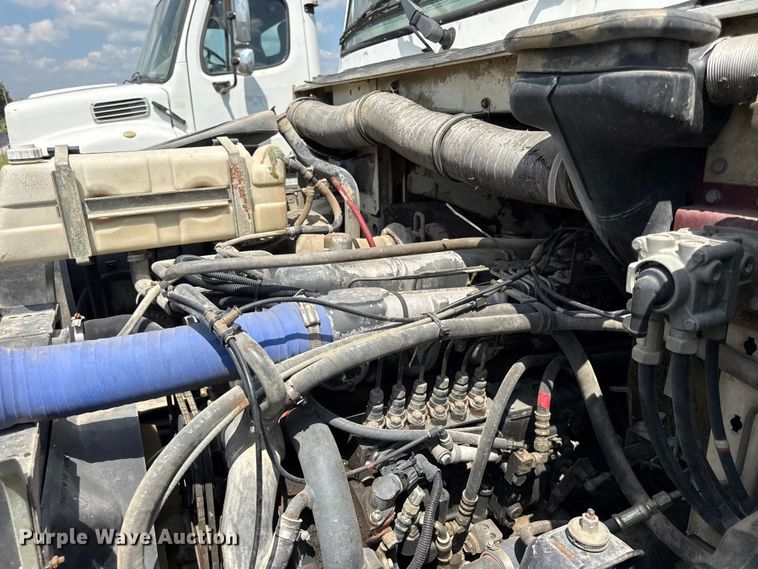 image for item EX2101 1998 Mack CS roll-off container truck