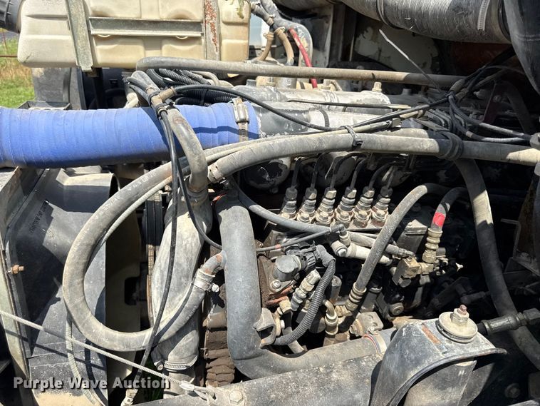 image for item EX2101 1998 Mack CS roll-off container truck