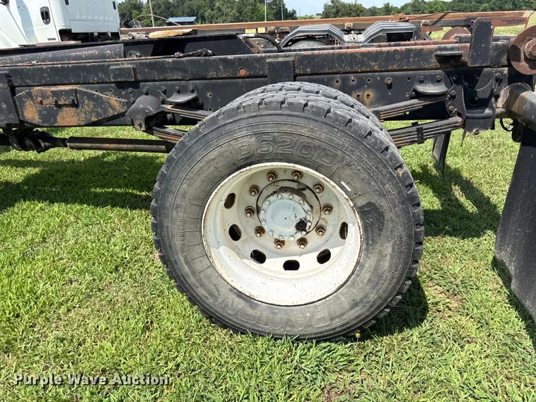 image for item EX2101 1998 Mack CS roll-off container truck