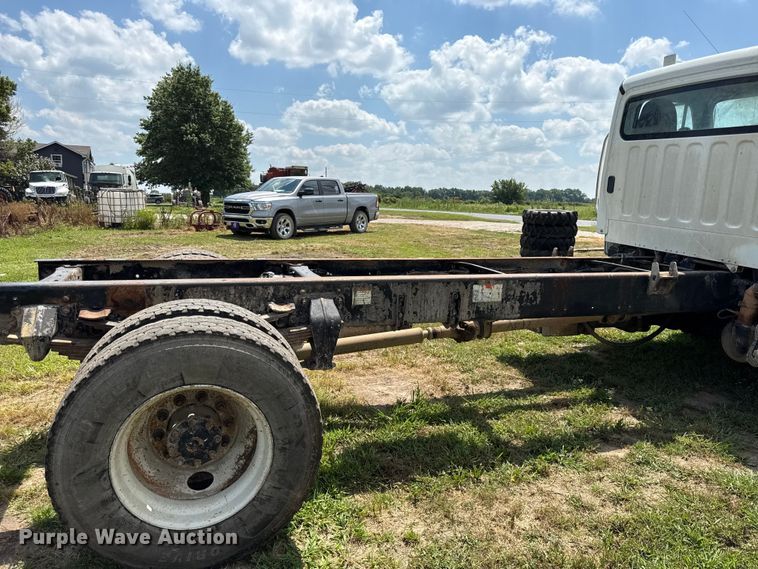 image for item EX2103 2014 Freightliner Business Class M2 semi truck