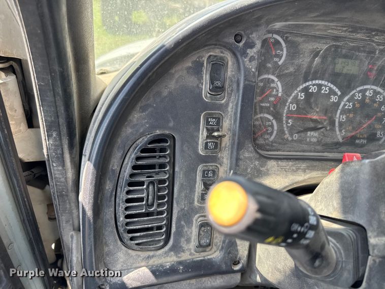 image for item EX2103 2014 Freightliner Business Class M2 semi truck