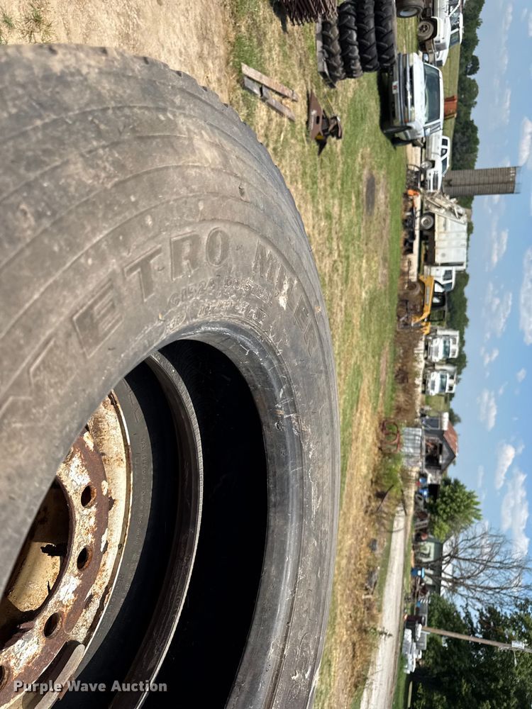 image for item EX2107 (6) tires