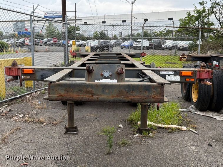 image for item EX3038 1983 container trailer