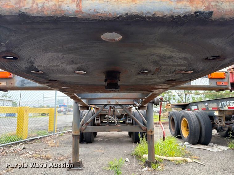 image for item EX3038 1983 container trailer