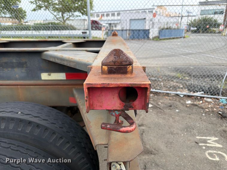 image for item EX3038 1983 container trailer