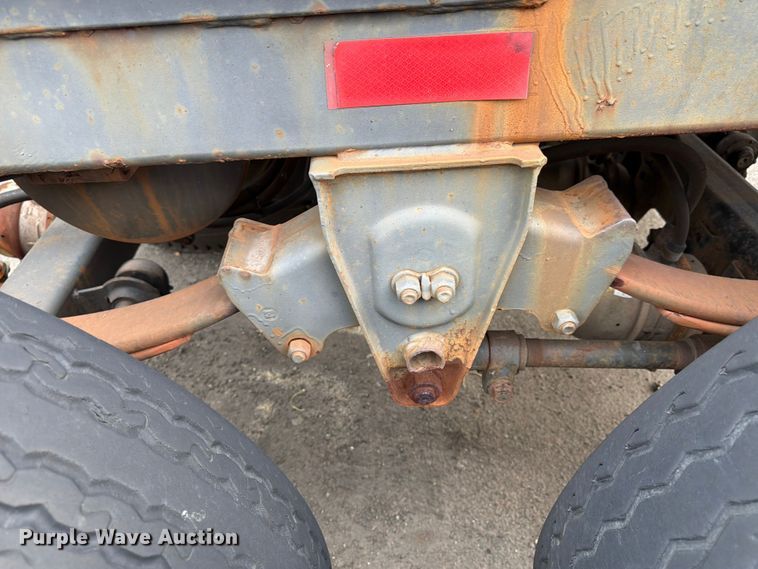 image for item EX3038 1983 container trailer