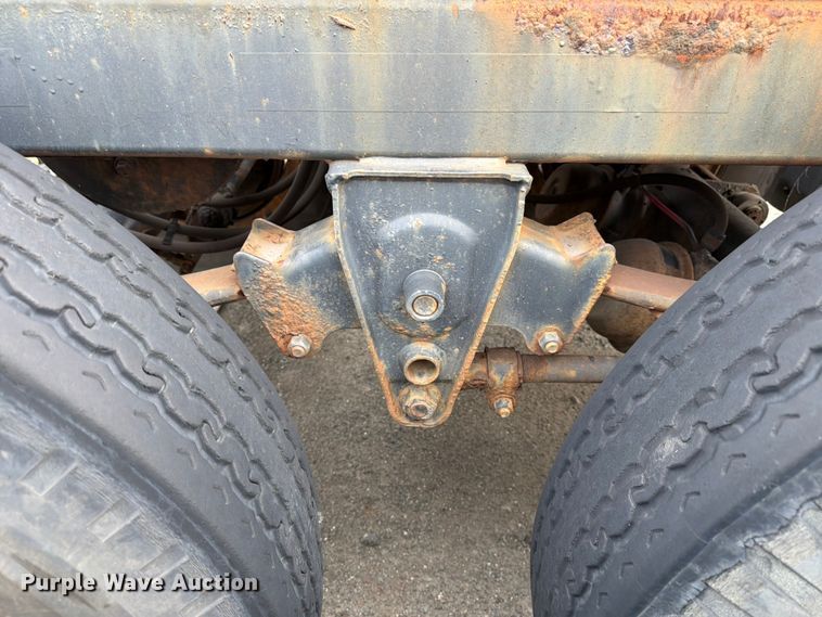 image for item EX3039 1973 GIN container trailer