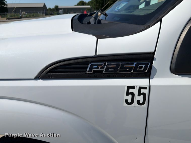 image for item EX4587 2011 Ford F250 Super Duty pickup truck