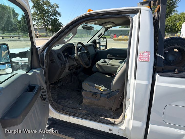 image for item EX4587 2011 Ford F250 Super Duty pickup truck