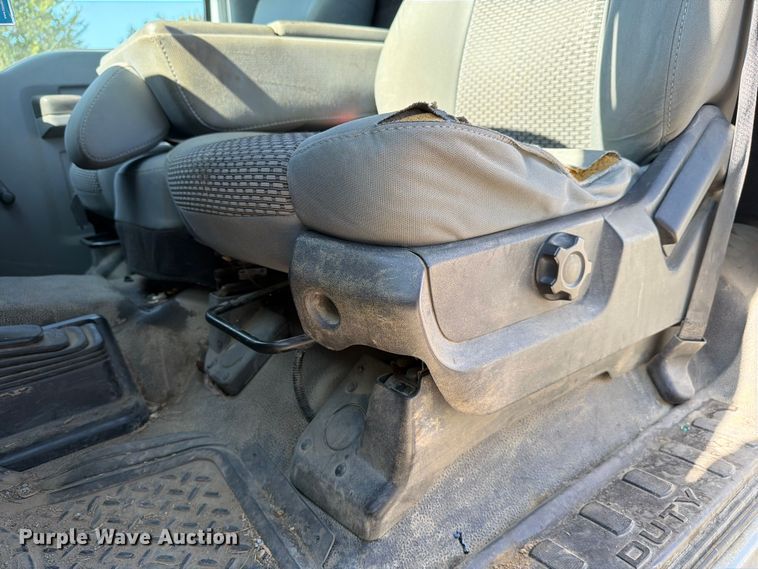 image for item EX4587 2011 Ford F250 Super Duty pickup truck
