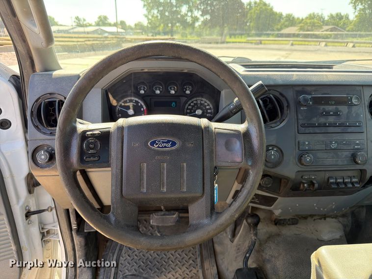 image for item EX4587 2011 Ford F250 Super Duty pickup truck