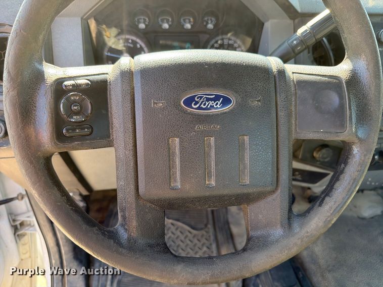 image for item EX4587 2011 Ford F250 Super Duty pickup truck