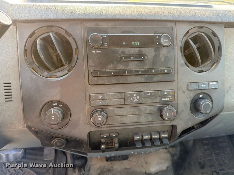image for item EX4587 2011 Ford F250 Super Duty pickup truck