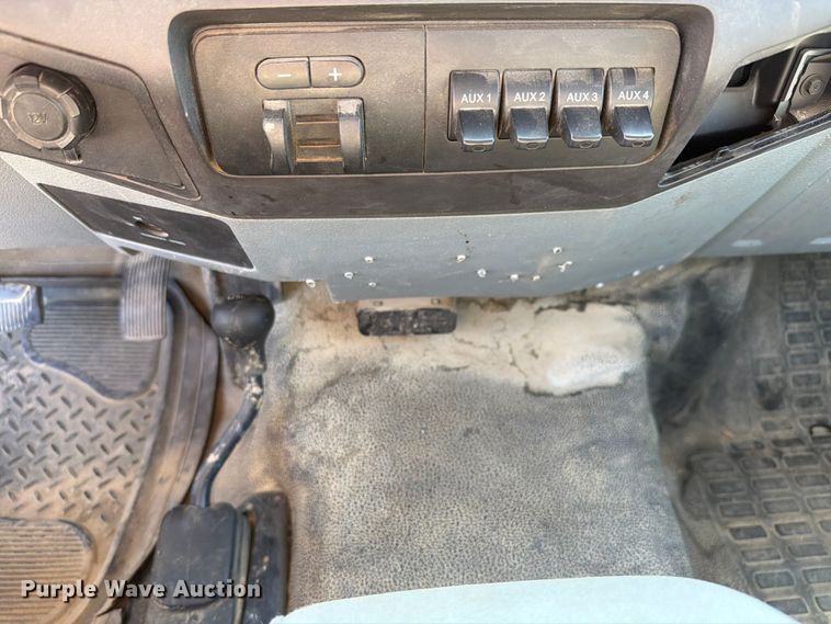 image for item EX4587 2011 Ford F250 Super Duty pickup truck