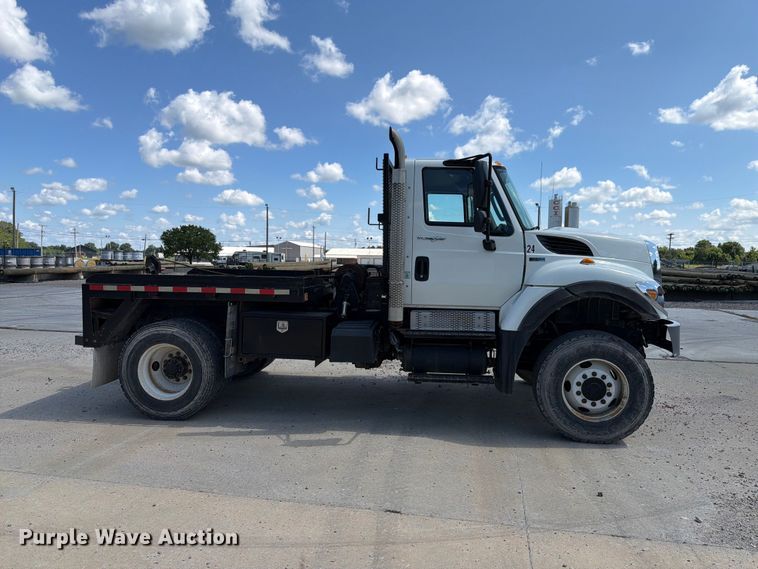 image for item EX4591 2012 International WorkStar 7300 flatbed truck