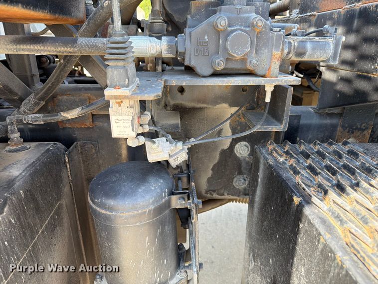 image for item EX4591 2012 International WorkStar 7300 flatbed truck