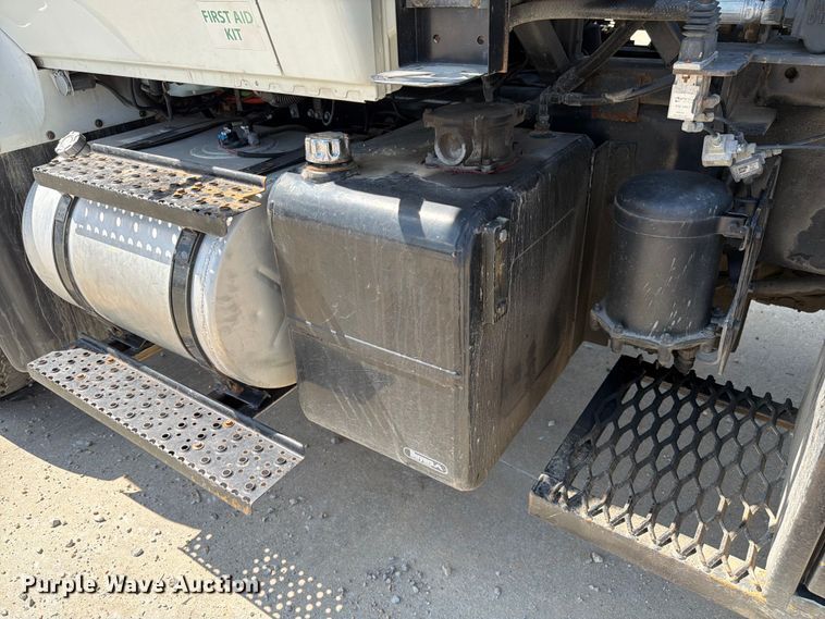 image for item EX4591 2012 International WorkStar 7300 flatbed truck