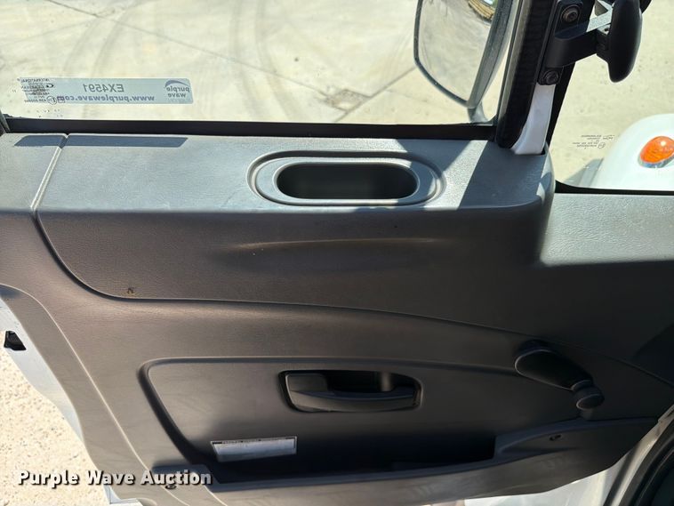 image for item EX4591 2012 International WorkStar 7300 flatbed truck