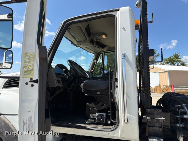image for item EX4591 2012 International WorkStar 7300 flatbed truck