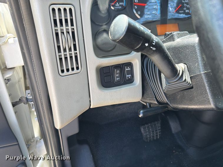 image for item EX4591 2012 International WorkStar 7300 flatbed truck