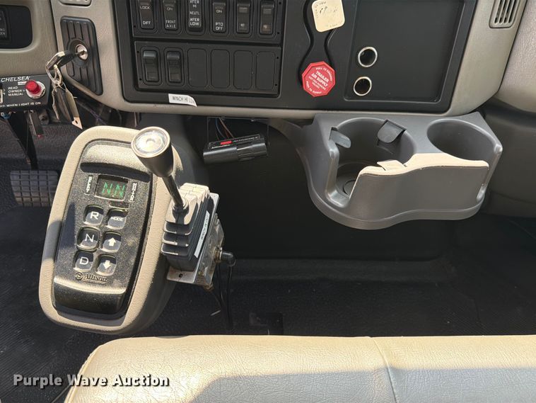 image for item EX4591 2012 International WorkStar 7300 flatbed truck