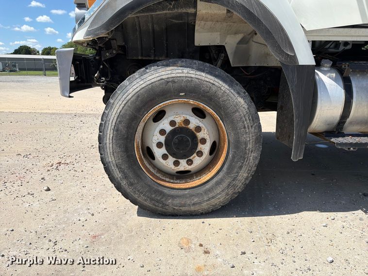 image for item EX4591 2012 International WorkStar 7300 flatbed truck