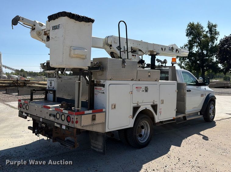 image for item EX4592 2012 Dodge RAM 5500 Heavy Duty bucket truck