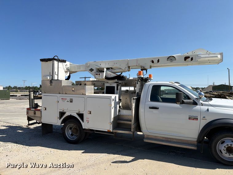 image for item EX4592 2012 Dodge RAM 5500 Heavy Duty bucket truck