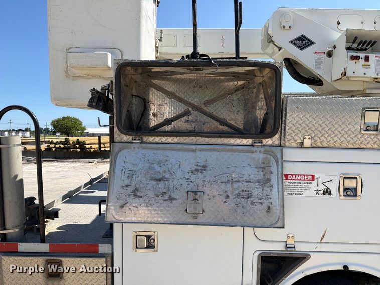 image for item EX4592 2012 Dodge RAM 5500 Heavy Duty bucket truck