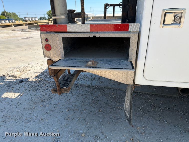 image for item EX4592 2012 Dodge RAM 5500 Heavy Duty bucket truck