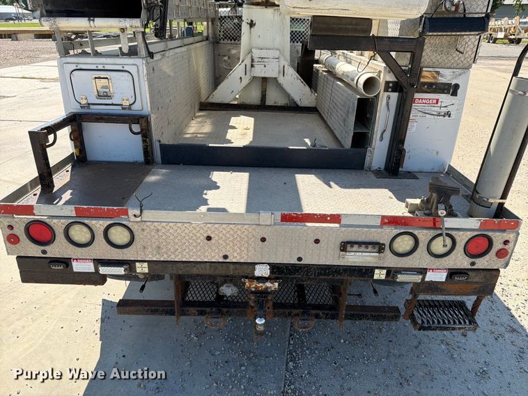 image for item EX4592 2012 Dodge RAM 5500 Heavy Duty bucket truck