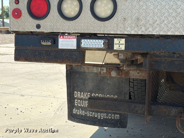 image for item EX4592 2012 Dodge RAM 5500 Heavy Duty bucket truck