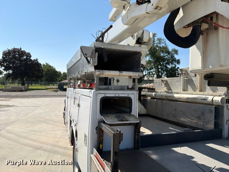 image for item EX4592 2012 Dodge RAM 5500 Heavy Duty bucket truck