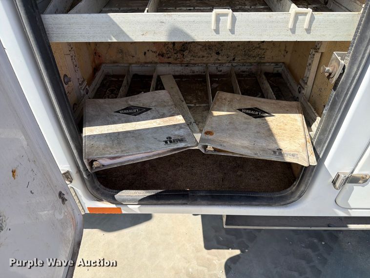 image for item EX4592 2012 Dodge RAM 5500 Heavy Duty bucket truck