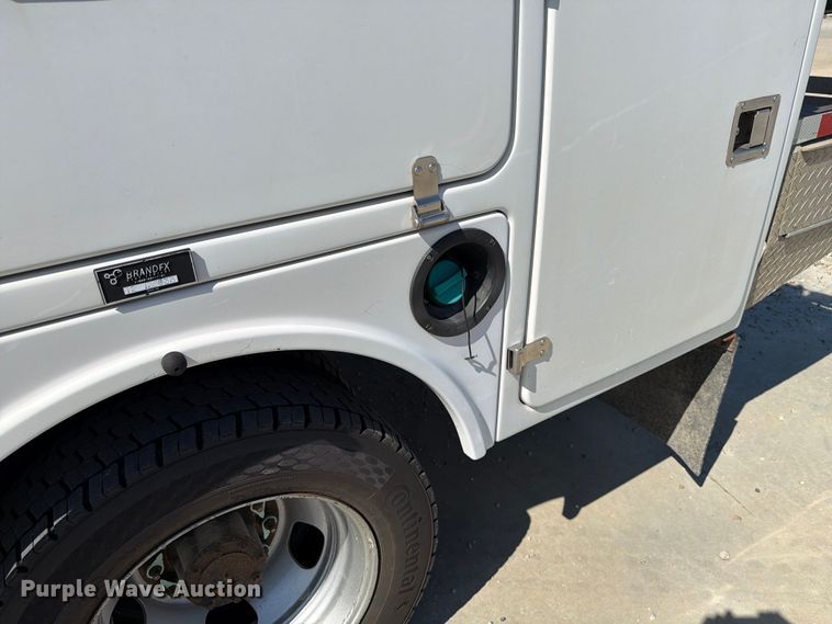 image for item EX4592 2012 Dodge RAM 5500 Heavy Duty bucket truck