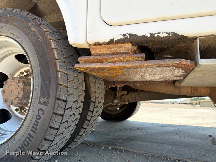 image for item EX4592 2012 Dodge RAM 5500 Heavy Duty bucket truck