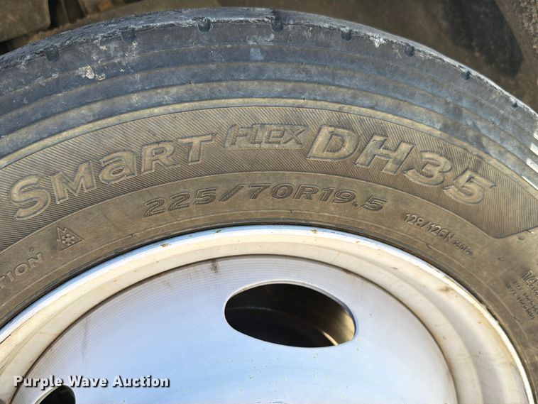 image for item EX4592 2012 Dodge RAM 5500 Heavy Duty bucket truck