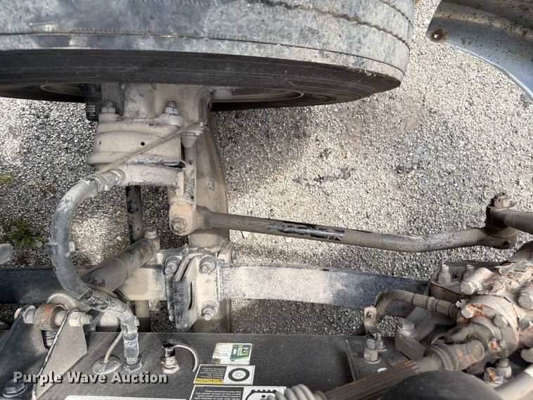 image for item FB5766 2020 Peterbilt 579 semi truck